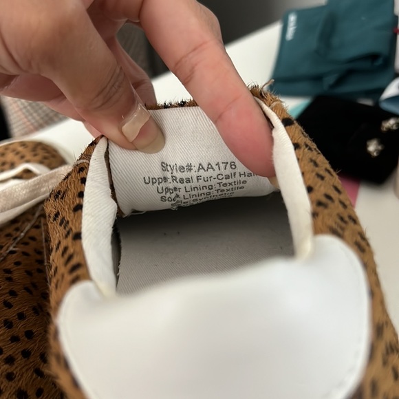 New Madewell calf hair polka dot sneaker size 6 - Picture 5 of 6